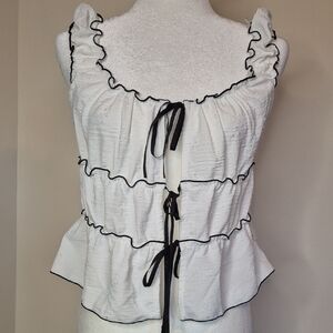 Kirious White Ruffled Women's Top